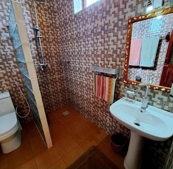 バルコニー付きスタンダードルーム, Mimi Na Wewe Villa