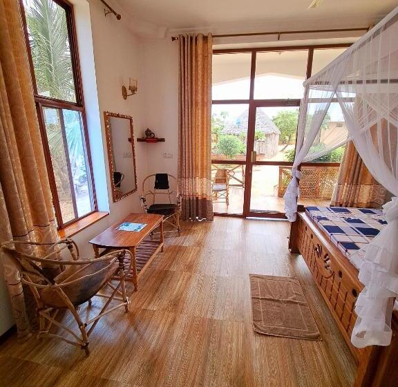 バルコニー付きスタンダードルーム, Mimi Na Wewe Villa