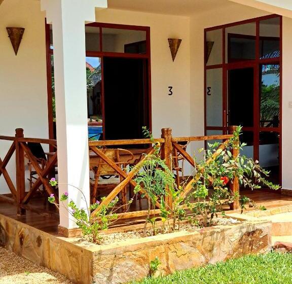 プールの見える１ベッドルームアパートメント, Mimi Na Wewe Villa