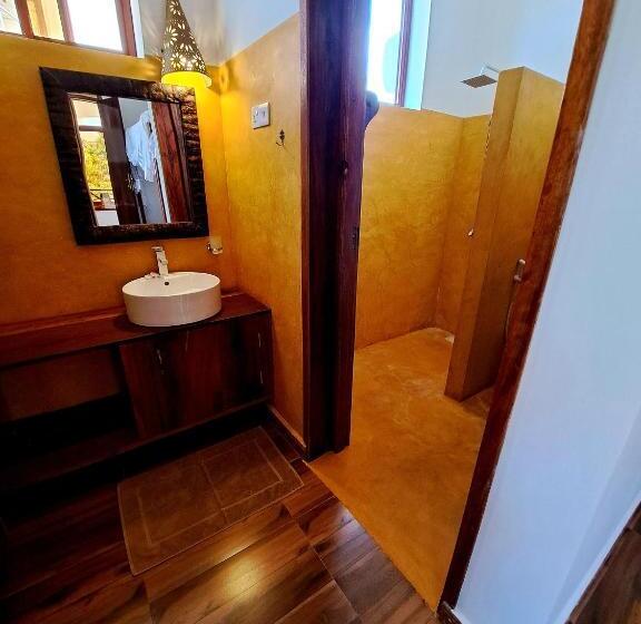 プールの見える１ベッドルームアパートメント, Mimi Na Wewe Villa