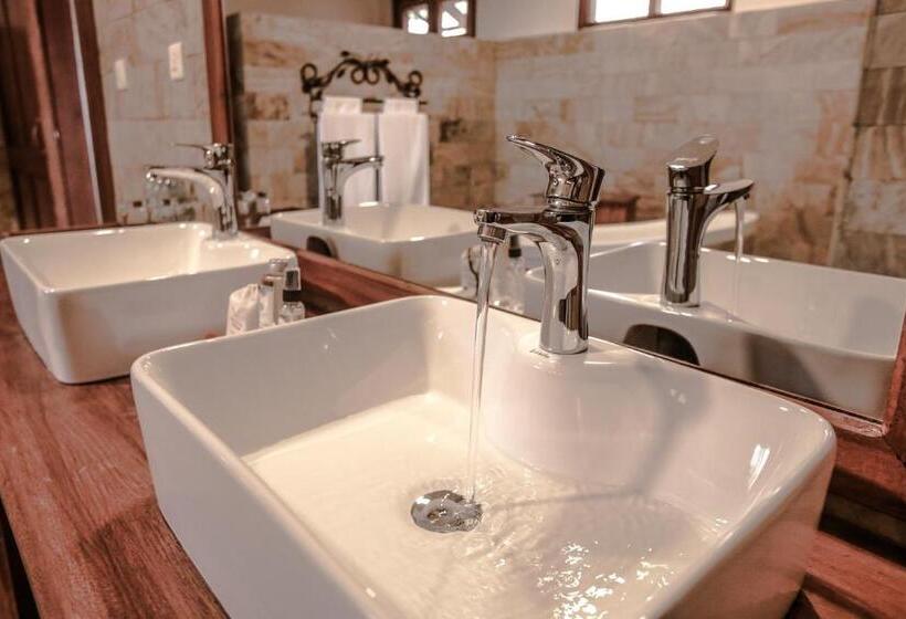 Номер Deluxe с Балконом, Ngorongoro Marera Mountain View Lodge