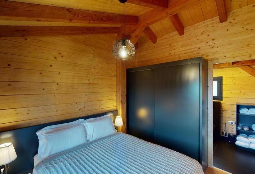 1 Sovrums Stuga, Woodland Village Anzère