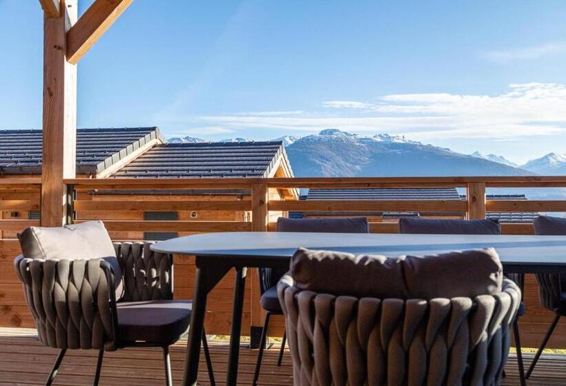 1 Sovrums Superior Stuga, Woodland Village Anzère