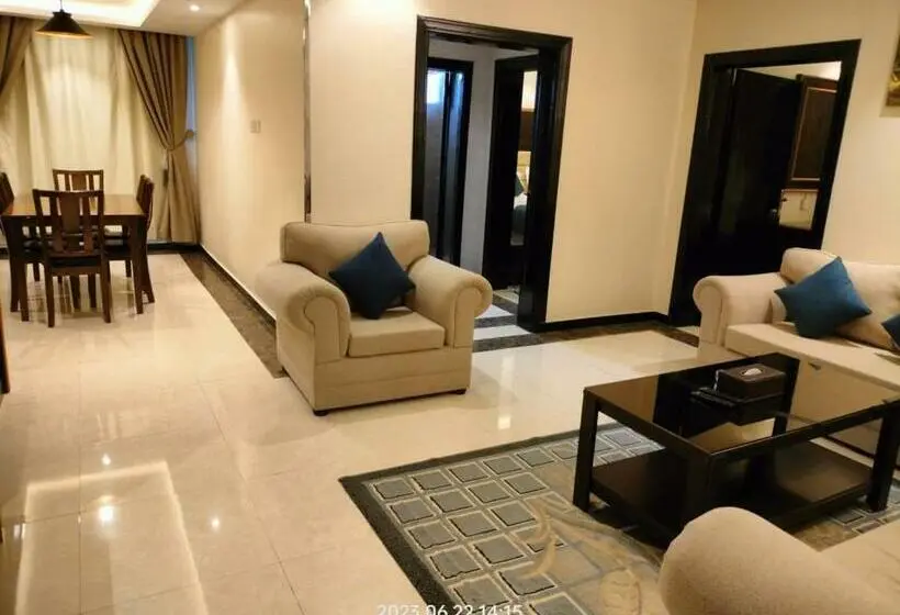 3 Bedroom Suite, ليالي العاذرية للوحدات السكنية