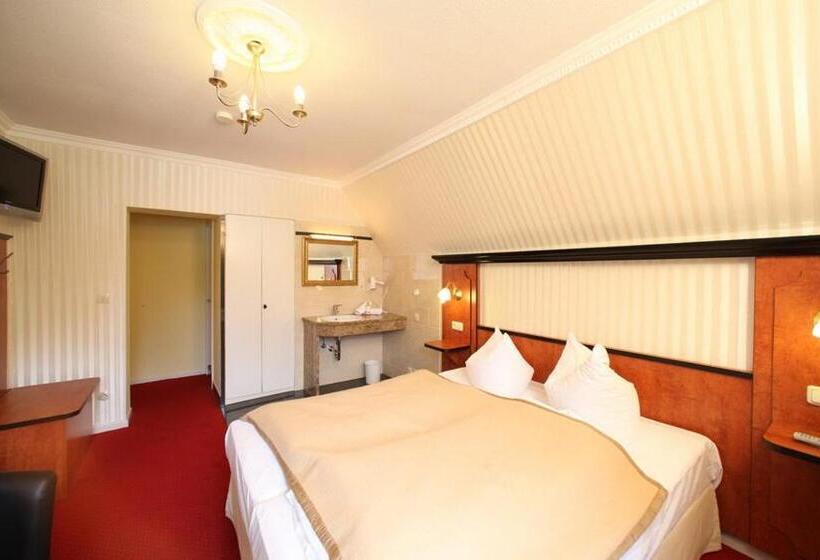 Номер Стандарт, Gästehaus Plönlein   Hotel Goldener Hirsch Rothenburg
