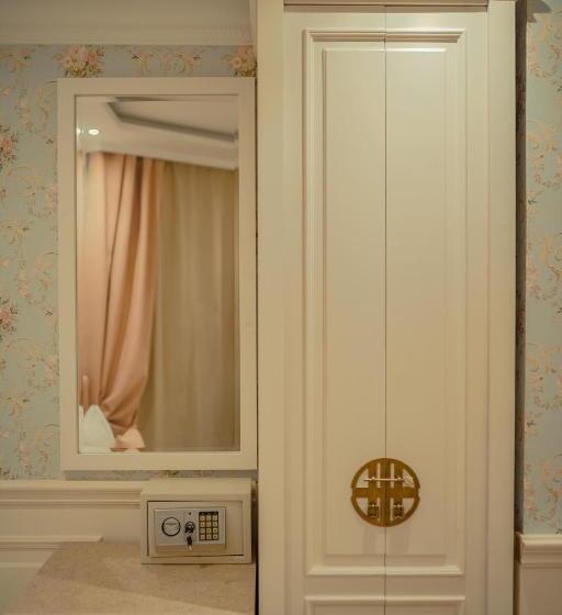 اتاق استاندارد یک نفره, Miramar Boutique