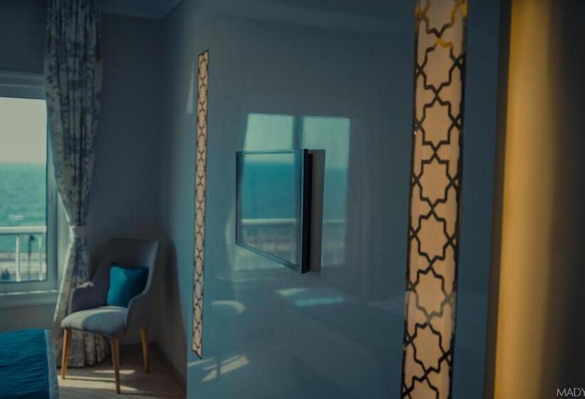 اتاق استاندارد با چشمانداز دریا, Miramar Boutique