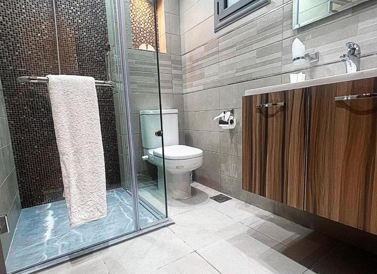 Family flat with sea view, Miramar Boutique