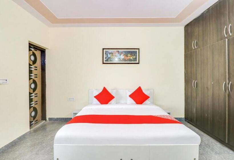 Трехместный Номер Классика, Oyo 76230 Akash Guest House