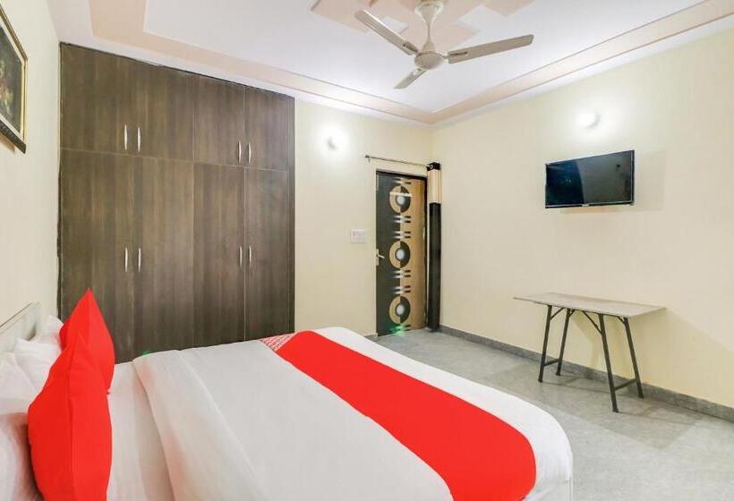 Трехместный Номер Классика, Oyo 76230 Akash Guest House