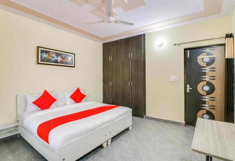 Трехместный Номер Классика, Oyo 76230 Akash Guest House