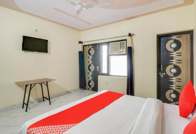 트리플 클래식 룸, Oyo 76230 Akash Guest House