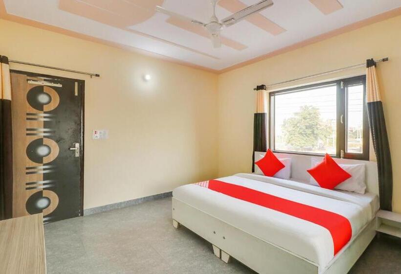 Трехместный Номер Классика, Oyo 76230 Akash Guest House