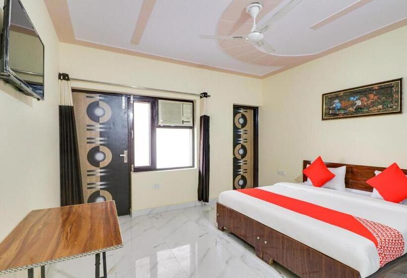 트리플 클래식 룸, Oyo 76230 Akash Guest House