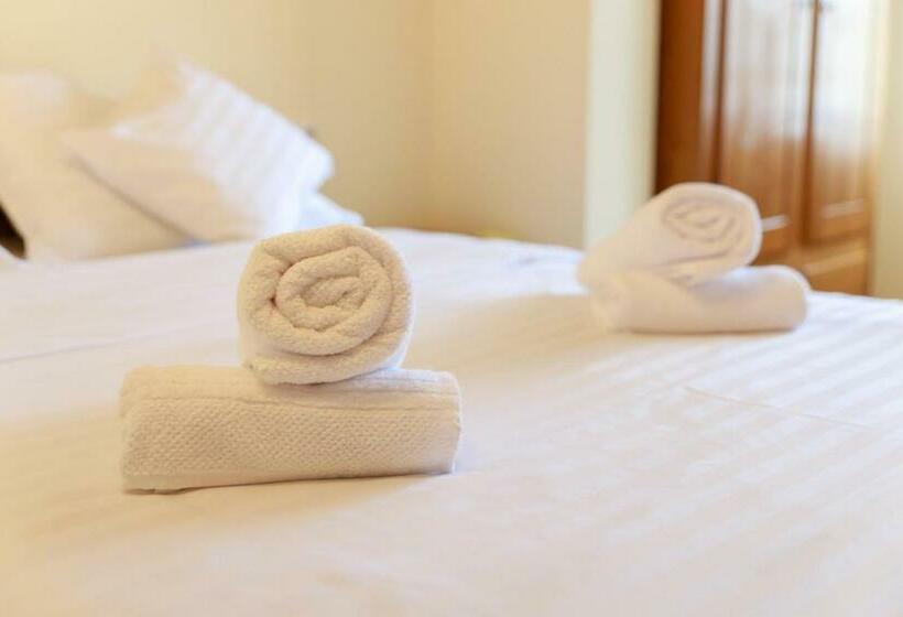 غرفة إقتصادية, Panna Gusto