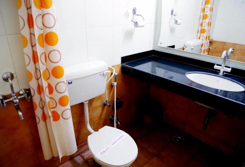Номер Deluxe Кровать Кинг, Prayag Inn