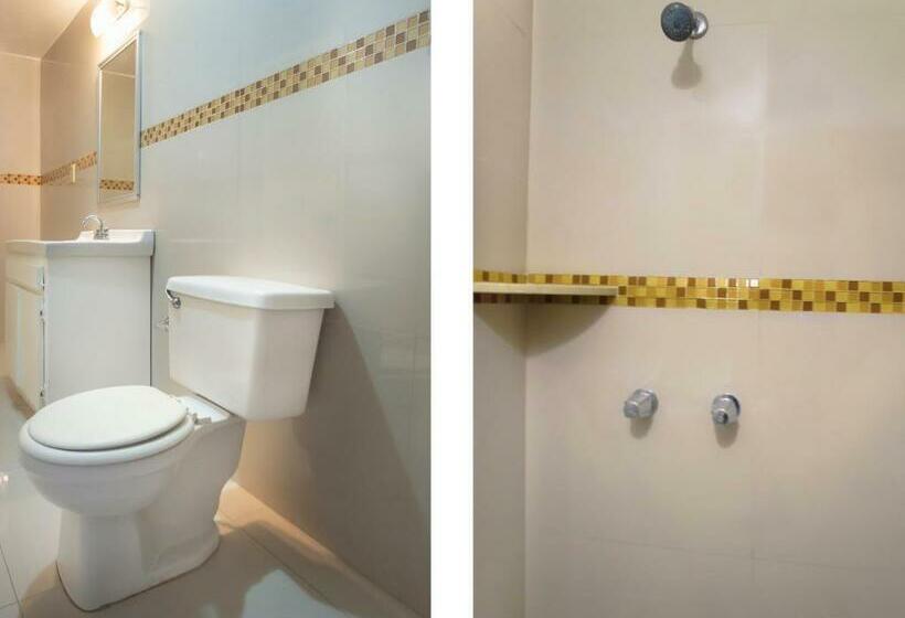 חדר סטנדרט שתי מיטות זוגיות, Regis