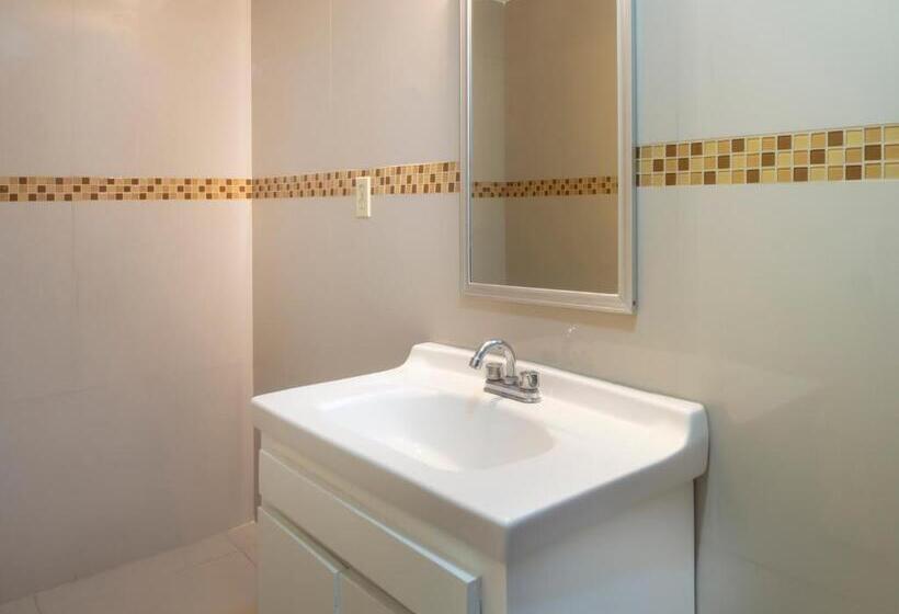 חדר סטנדרט שתי מיטות זוגיות, Regis