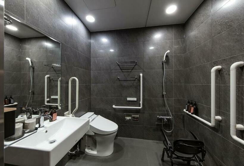 חדר סטנדרט מותאם לאדם עם מוגבלויות, Tou Nishinotoin Kyoto