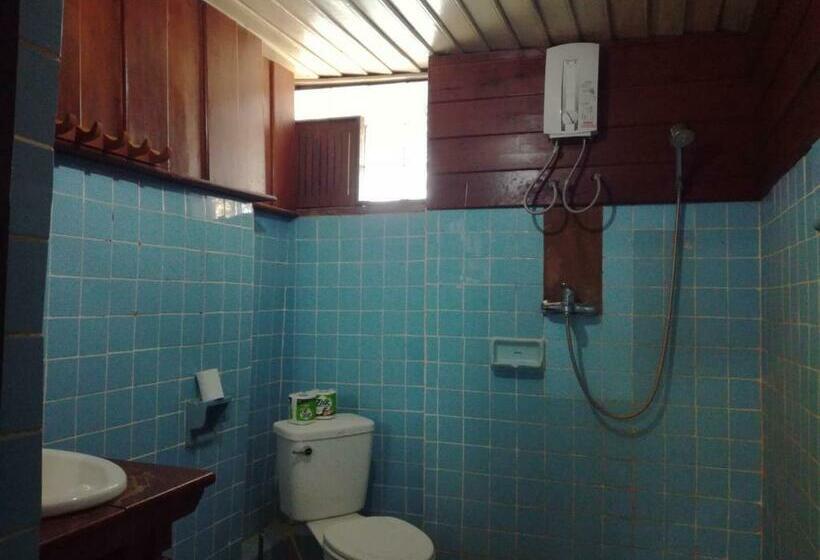 חדר סטנדרט לשלושה עם נוף לגינה, Kongmany Colonial House