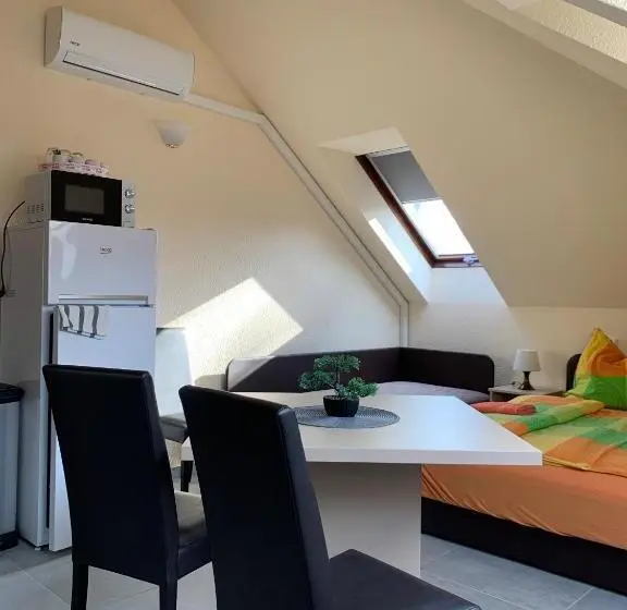 ファミリールーム, Balaton Kinizsi Apartman