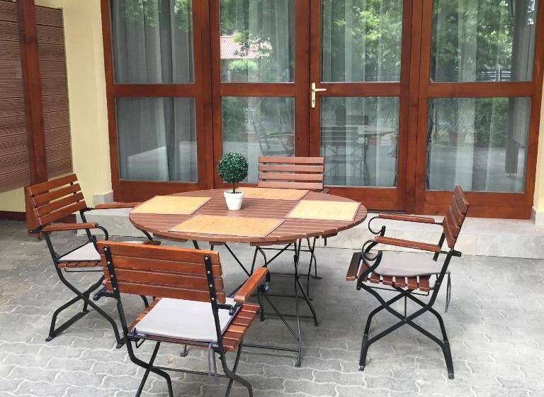 テラス付きスタンダードワンルーム, Balaton Kinizsi Apartman