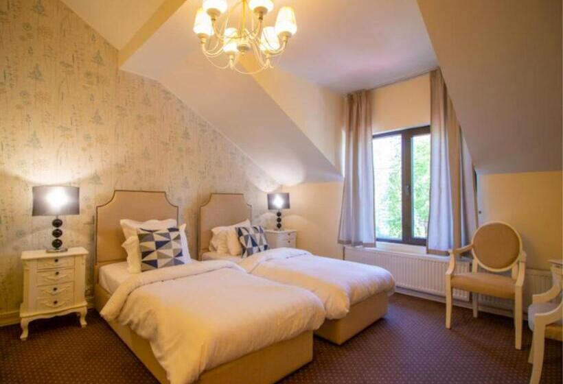 标准间, Akasha Retreat