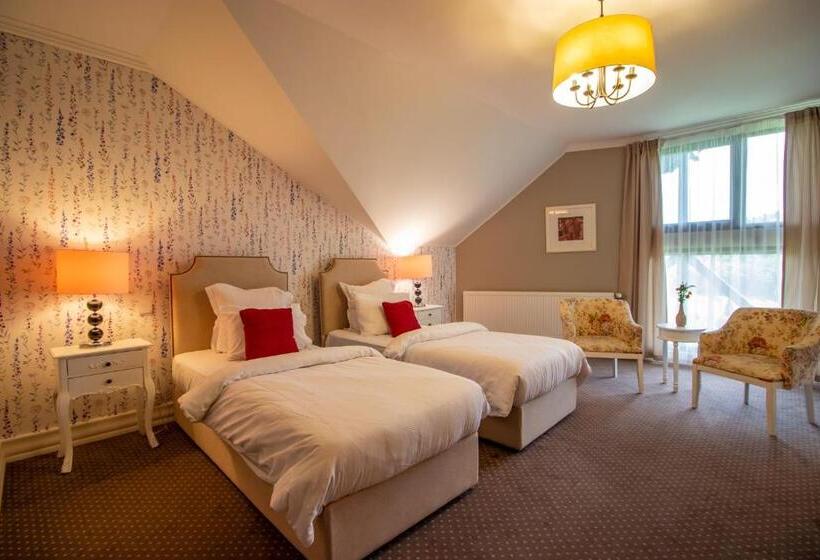 带山景的复式房间, Akasha Retreat