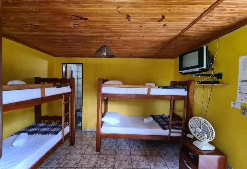 スタンダード4人部屋, Casa Da Trilha