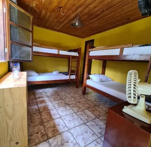 スタンダード4人部屋, Casa Da Trilha