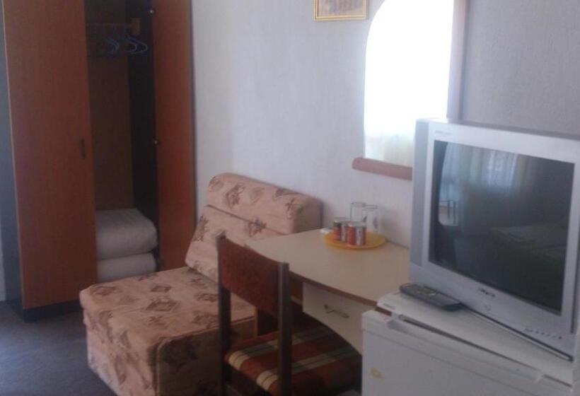 Номер Стандарт с Балконом, Svetla Guest House