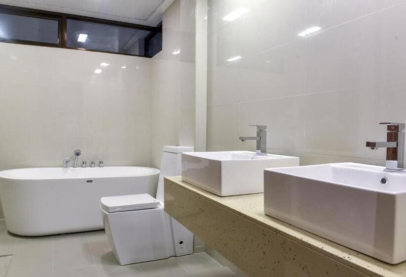 اتاق لوکس, Dreams Grand