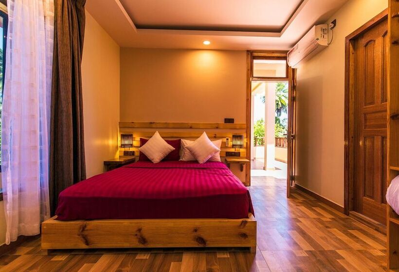 Aile Süiti, Endheri Sunset Dhangethi