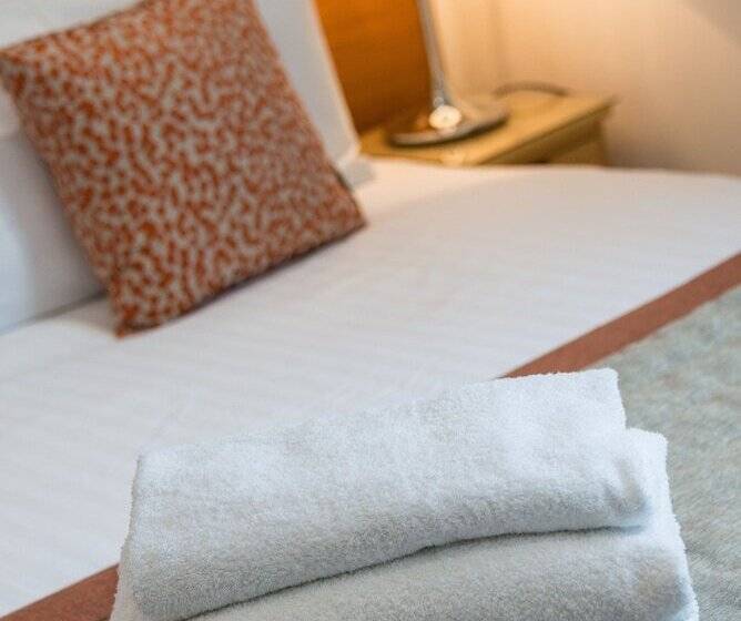 דירת חדר, Fountain Court Apartments   Harris