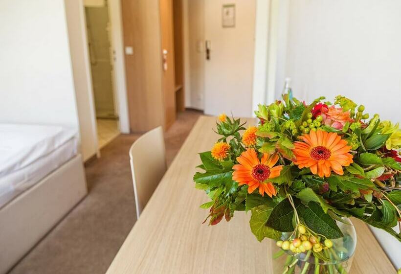 Номер Стандарт, Berlin Mitte By Campanile