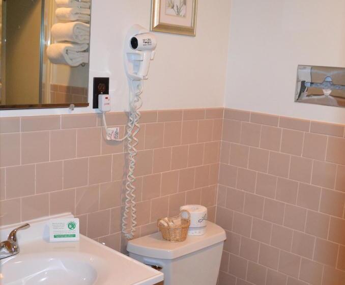 غرفة قياسية مزوَّدة بشُرفة, Kancamagus Lodge