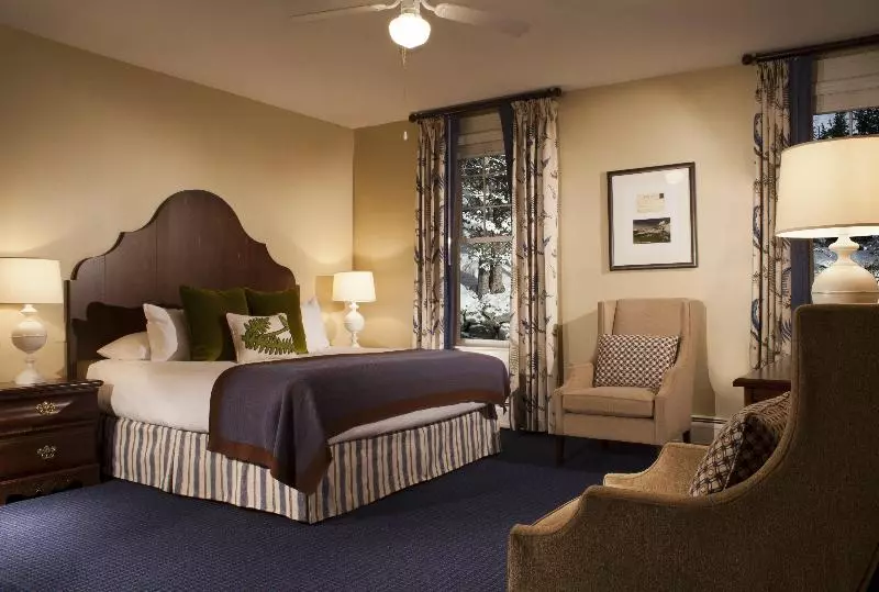 キングサイズベッドのデラックスルーム, Omni Bretton Arms Inn At Mount Washington Resort