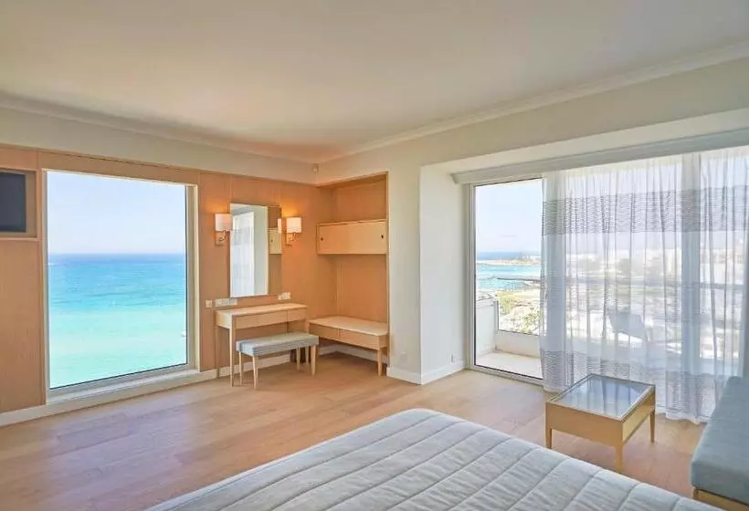 سوییت با چشم‌انداز پانوراما, Sunrise Beach