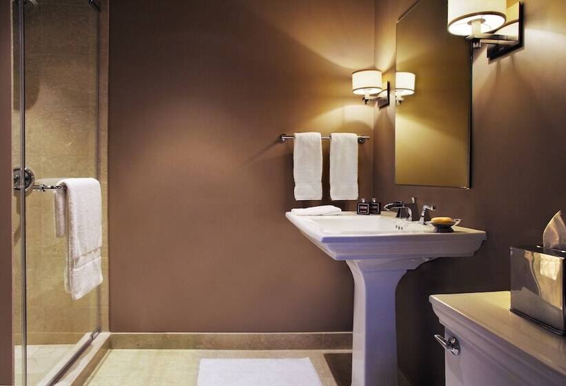 سوئیت دلوکس 2 خوابه, Trump International Hotel & Tower Chicago