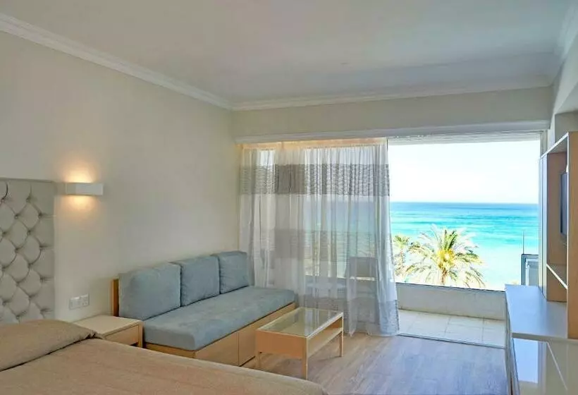 اتاق سوپریور با چشم‌انداز دریا, Sunrise Beach