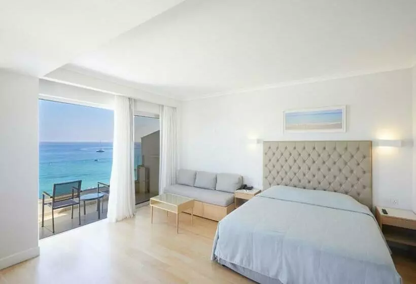 سوییت جونیور با چشم‌انداز دریا, Sunrise Beach