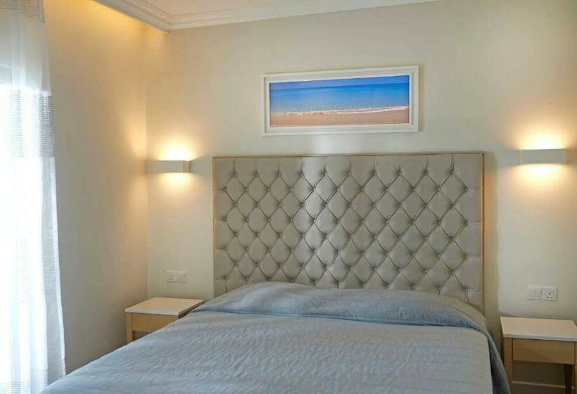 סוויטה נוף לים, Sunrise Beach