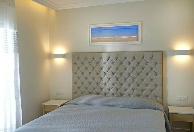 סוויטה נוף לים, Sunrise Beach