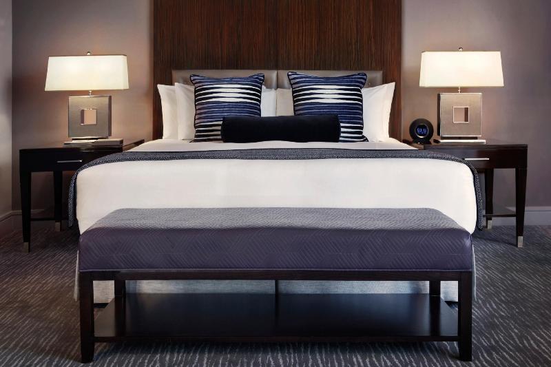 اتاق لوکس با چشمانداز شهر, Trump International Hotel & Tower Chicago