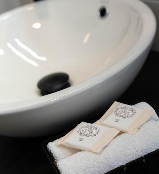 Номер Deluxe, Downtown Loule