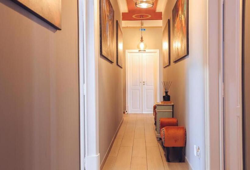 Номер Deluxe, Downtown Loule