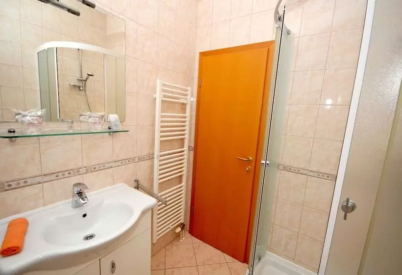 バルコニー付きスタンダードステューディオ, Apartmani Trogir