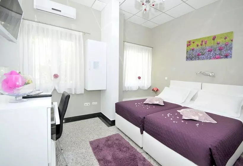 エコノミールーム, Apartmani Trogir