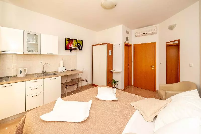バルコニー付きスタンダードステューディオ, Apartmani Trogir