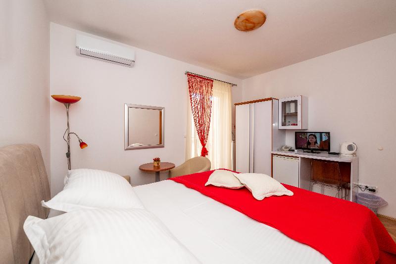 חדר סטנדרט עם מרפסת, Apartmani Trogir
